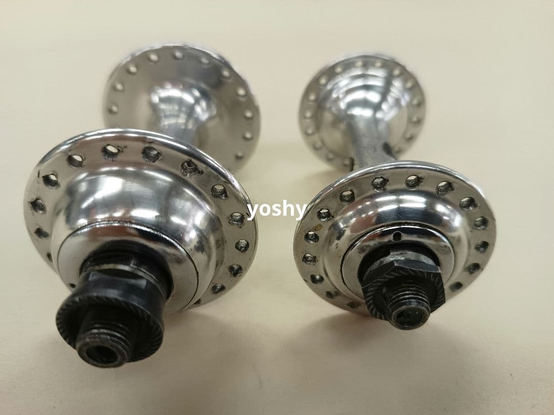82 【中古美品】CAMPAGNOLO　カンパニョーロ　スモールハブセット