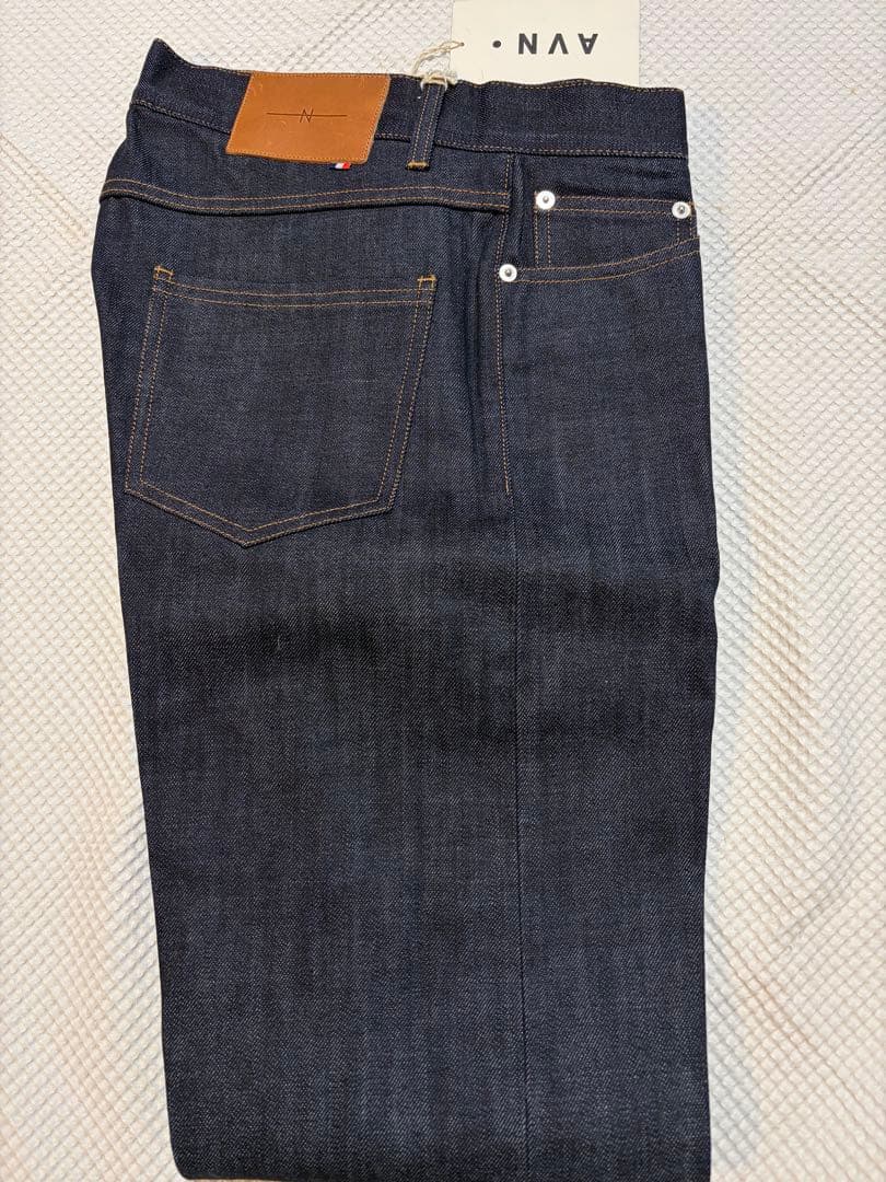 新品 ＡＶＮ インディゴブルー　リジッドデニム フランス製 サイズ34