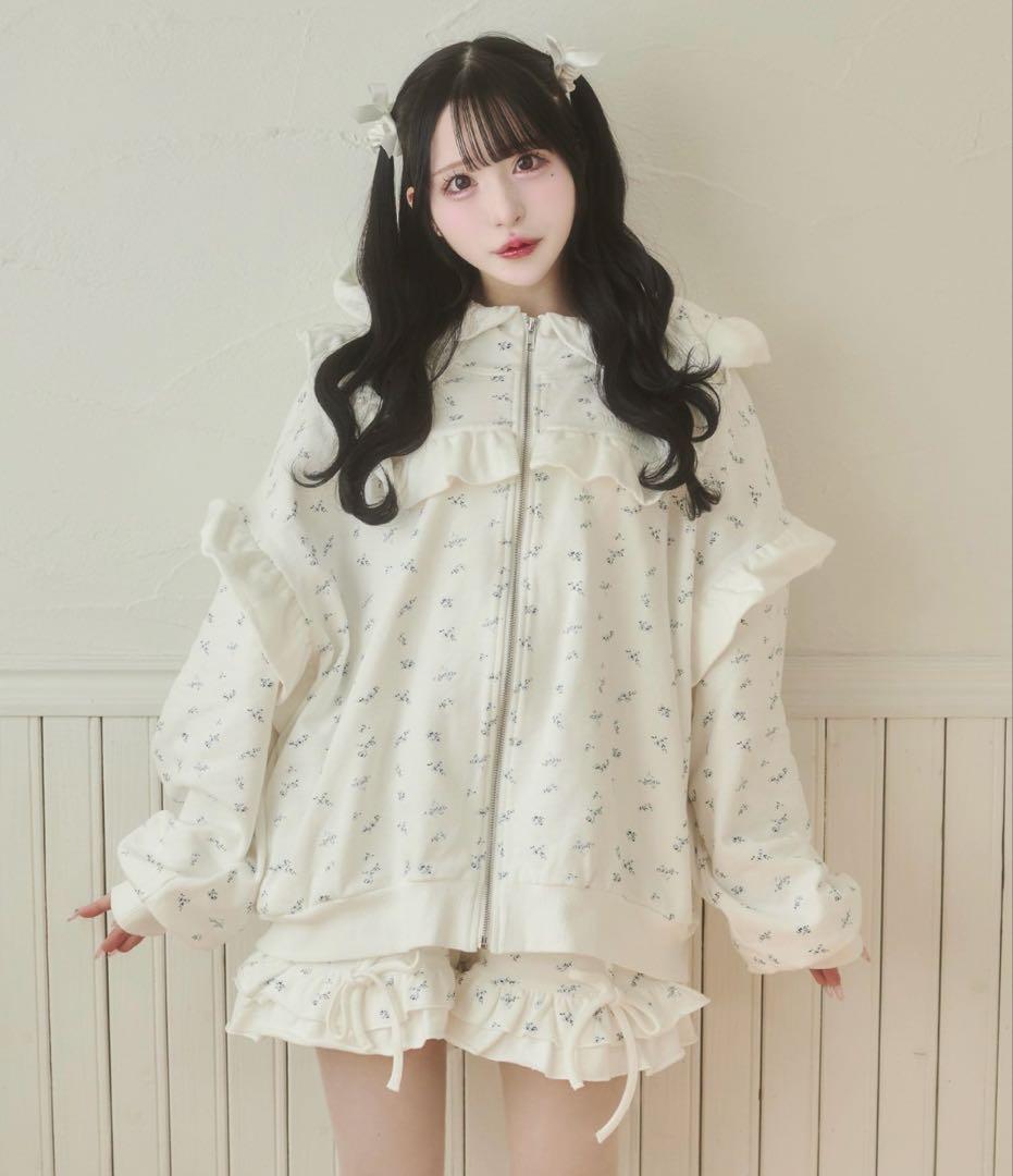 【限定値下げ中15日迄】 Whinny セットアップ
