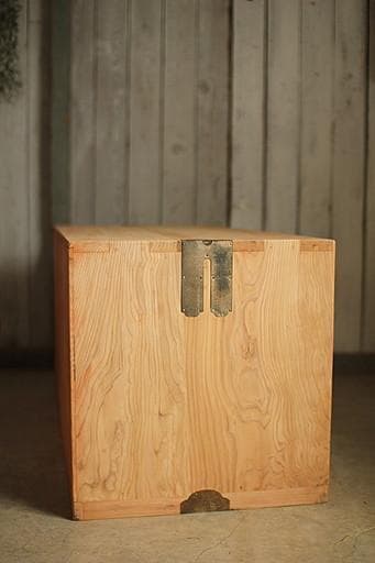 古いガラス戸棚×木製小引き出し3杯　食器棚　タンス　収納　古家具　古民家