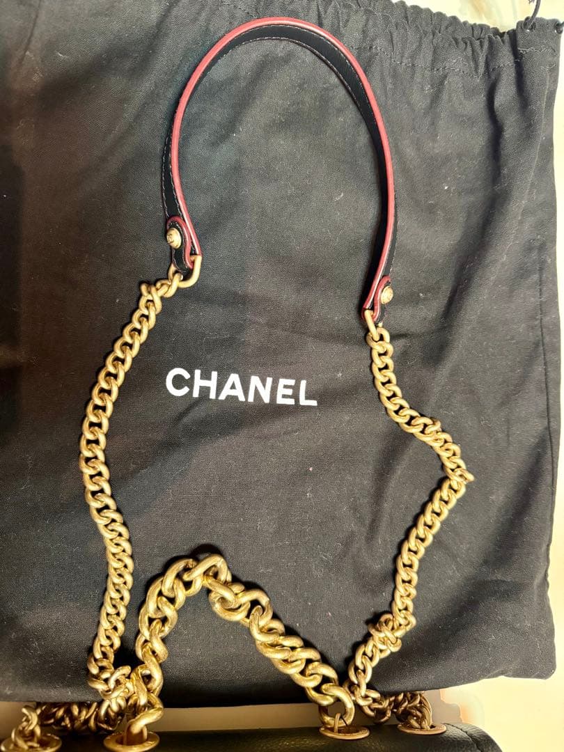 CHANEL ブラックレザー ショルダーバッグ