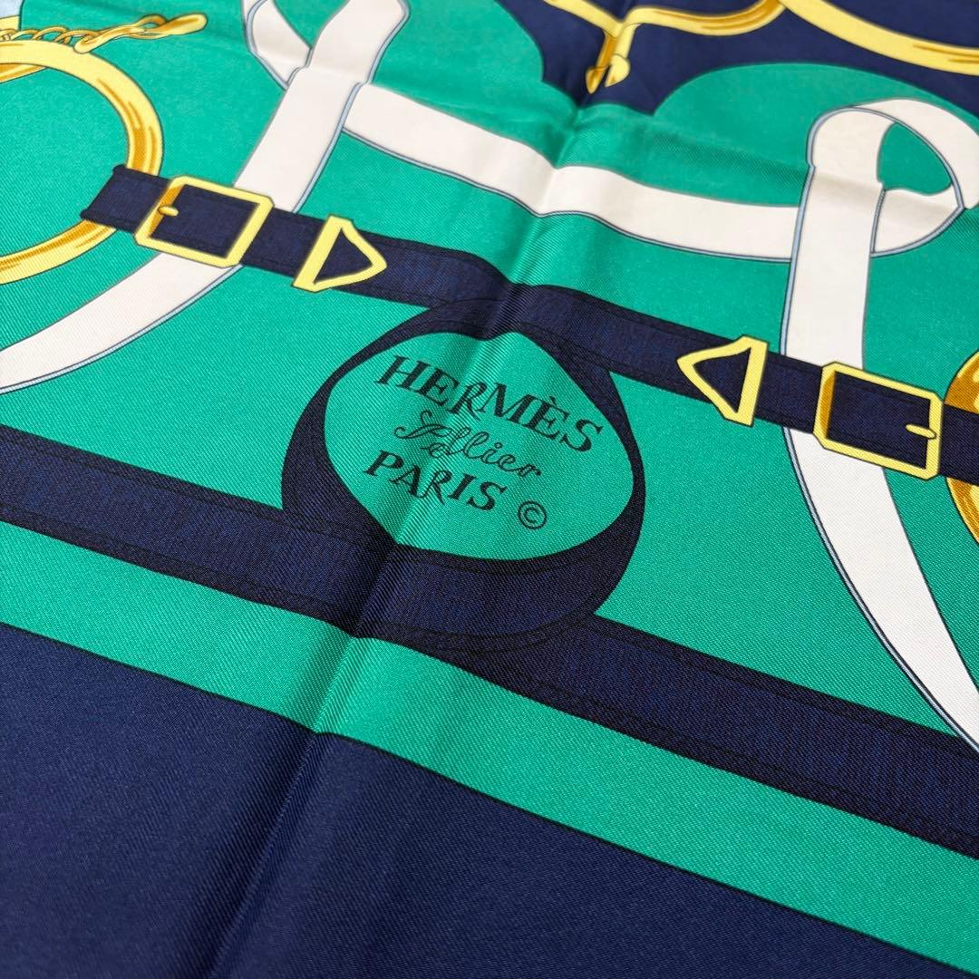 HERMÈS シルクスカーフ エルメス　カレ90 エプロンドール