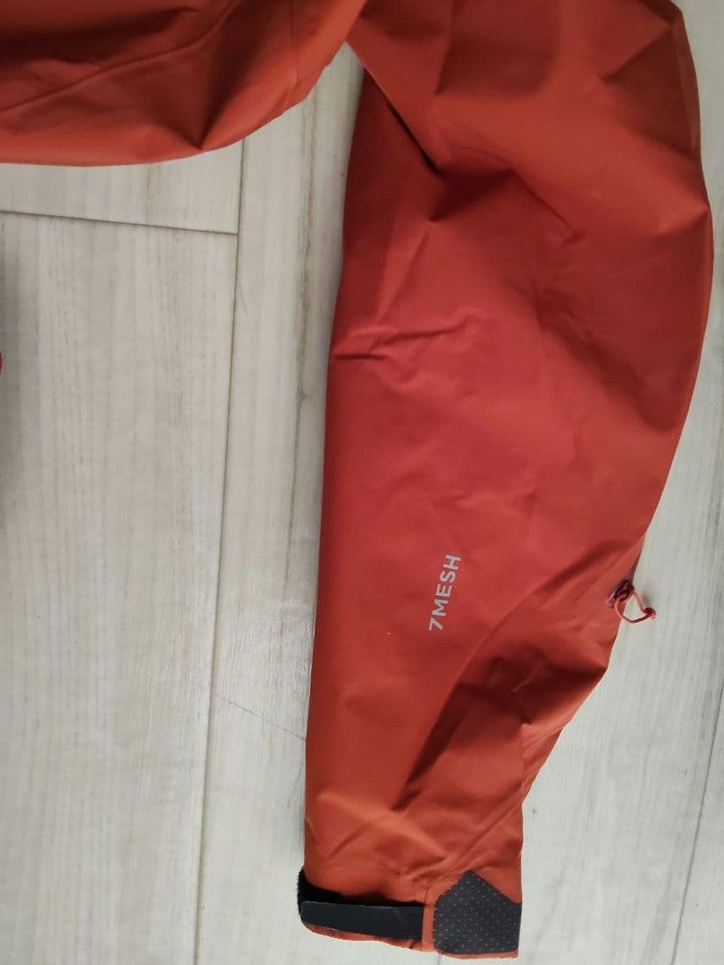セール!７MESH 未使用美品 Revelation Jacket
