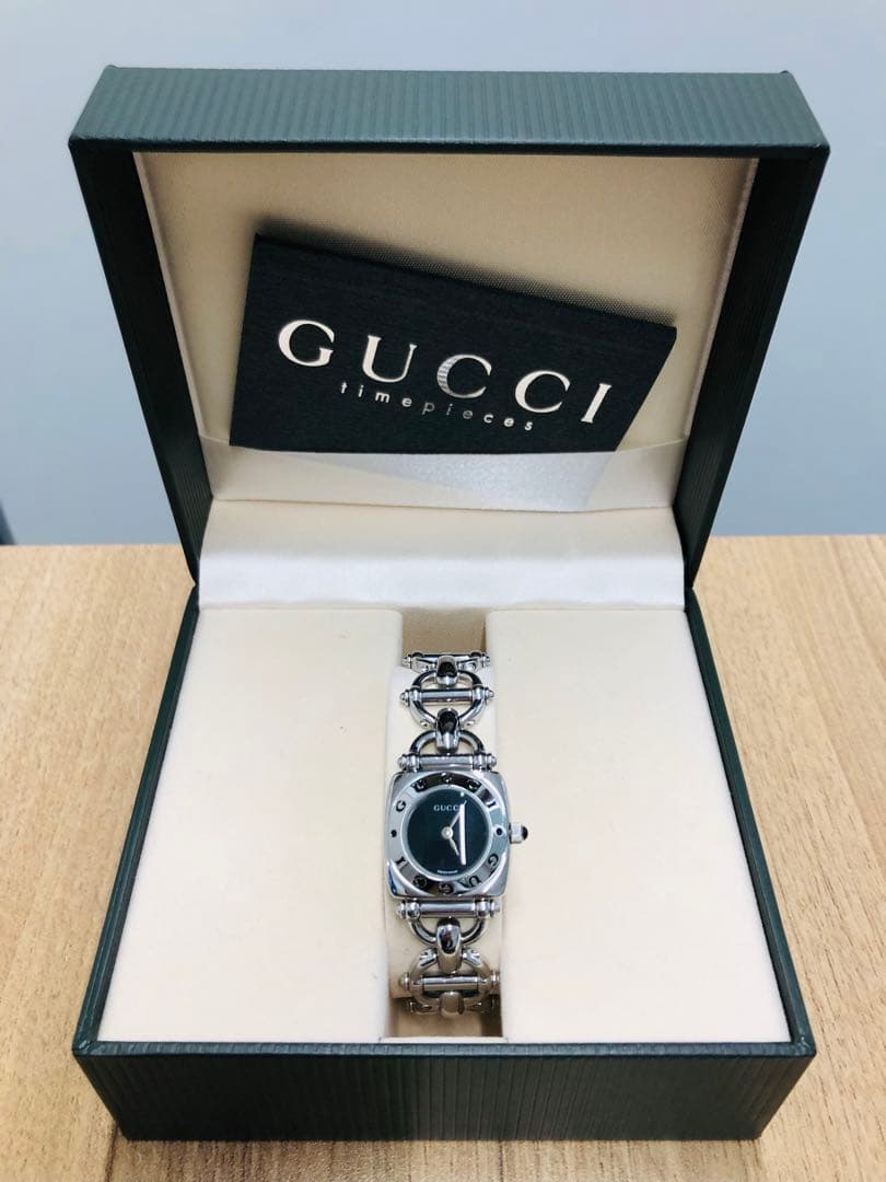 極美品！ グッチ GUCCI 6400L 腕時計 シルバー 箱付き