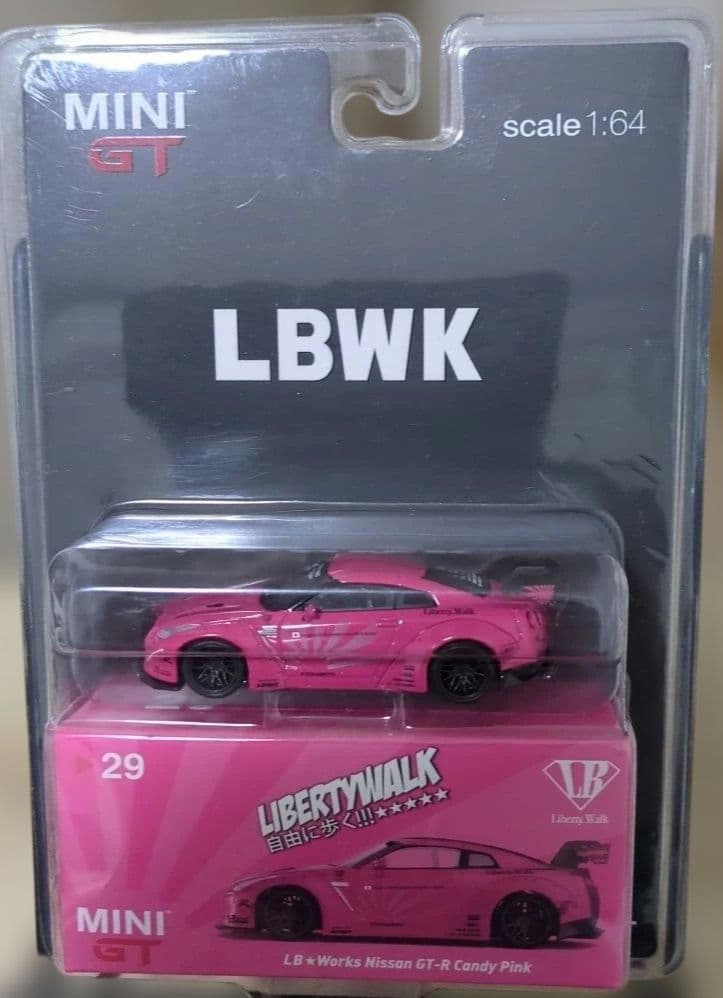 MINI GT LBWK Nissan GT-R Candy Pink 限定