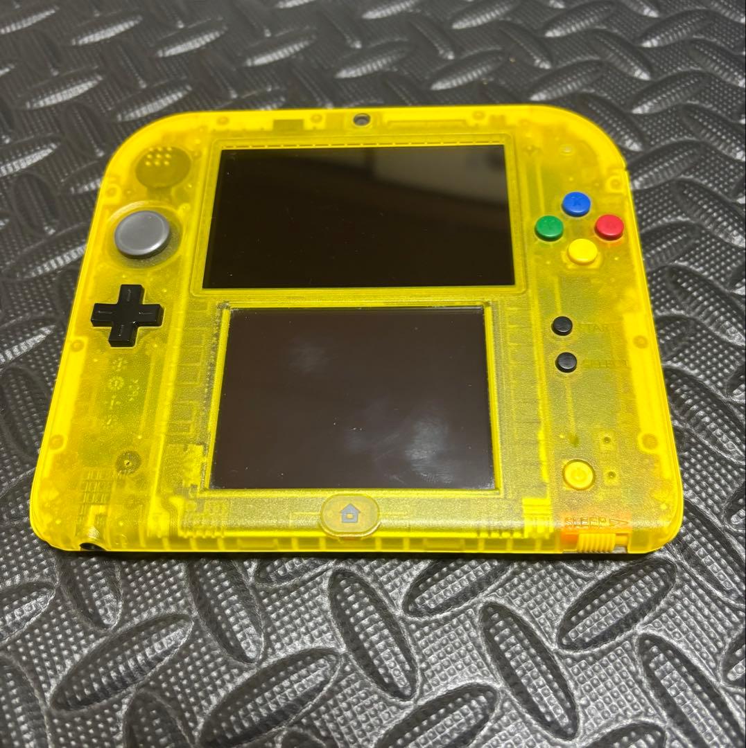 ニンテンドー ポケットモンスター ピカチュウ 2DS本体　任天堂