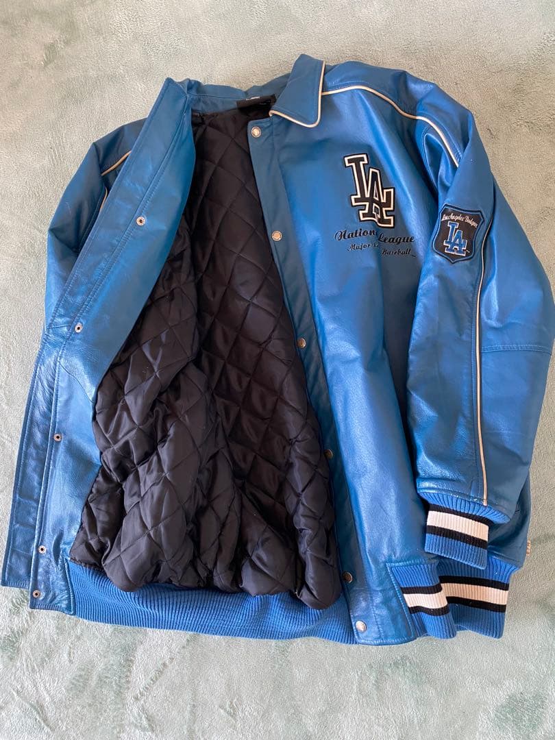 MLB公式の正規品　ロサンゼルス ドジャース オールレザー スタジャン