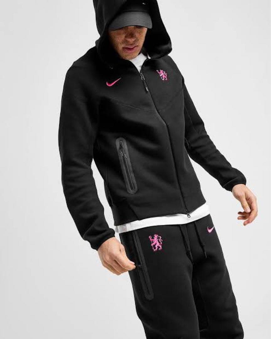 NIKE チェルシー　テックフリース パンツ