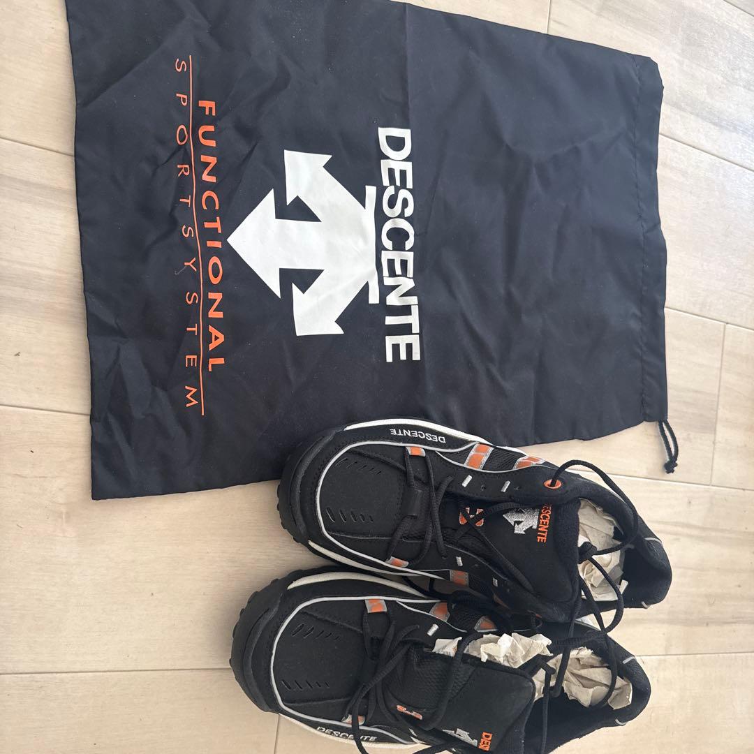 DESCENTE トレーニングシューズ ブラック/オレンジ　長嶋茂雄