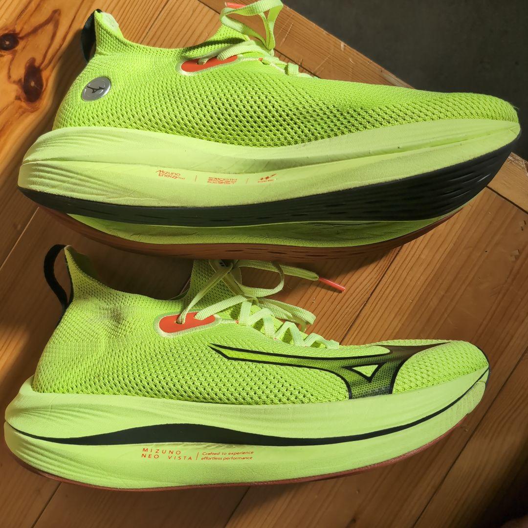 Mizuno NEO VISTAネオビスタ　 ランニングシューズ ネオンイエロー