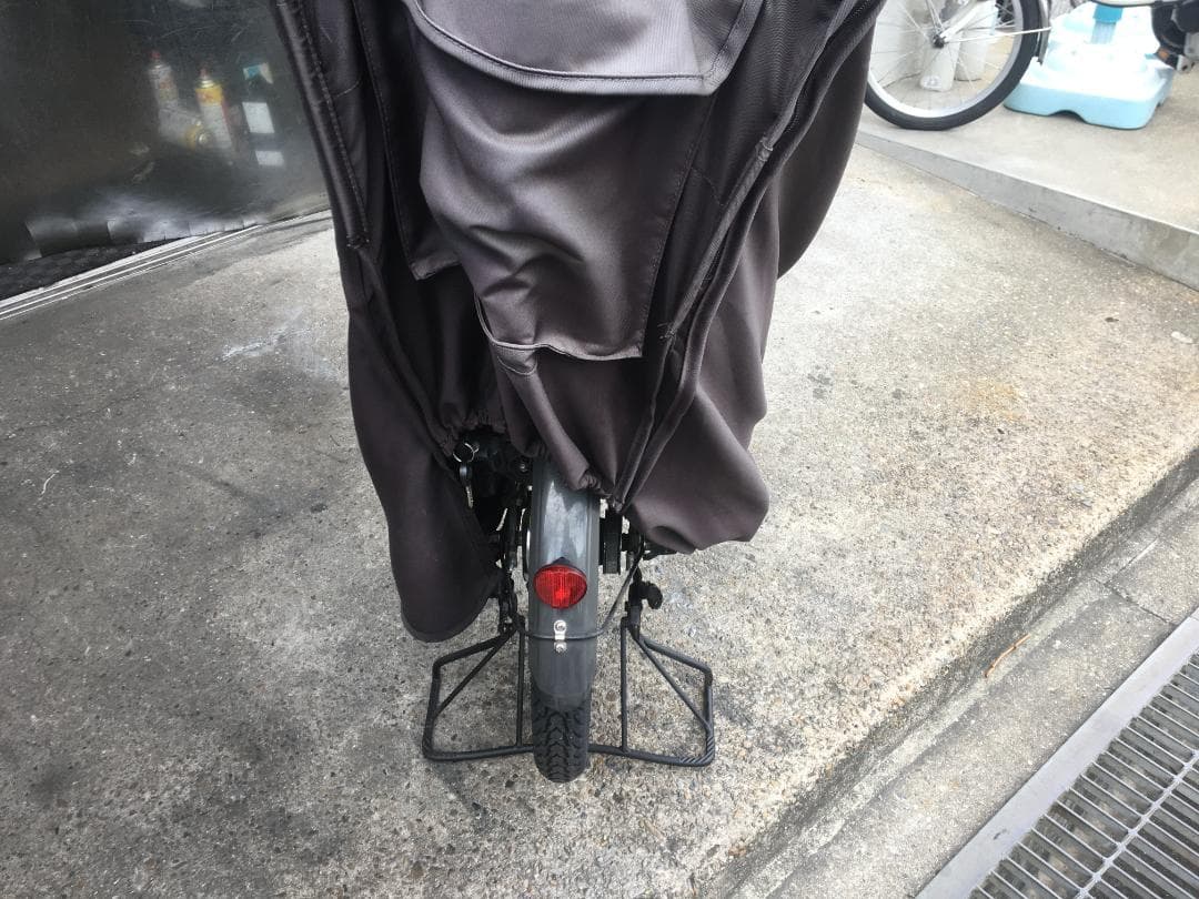地域限定送料無料　ビッケ　モブ　2021年　子供乗せ　黒系　神戸市　電動自転車