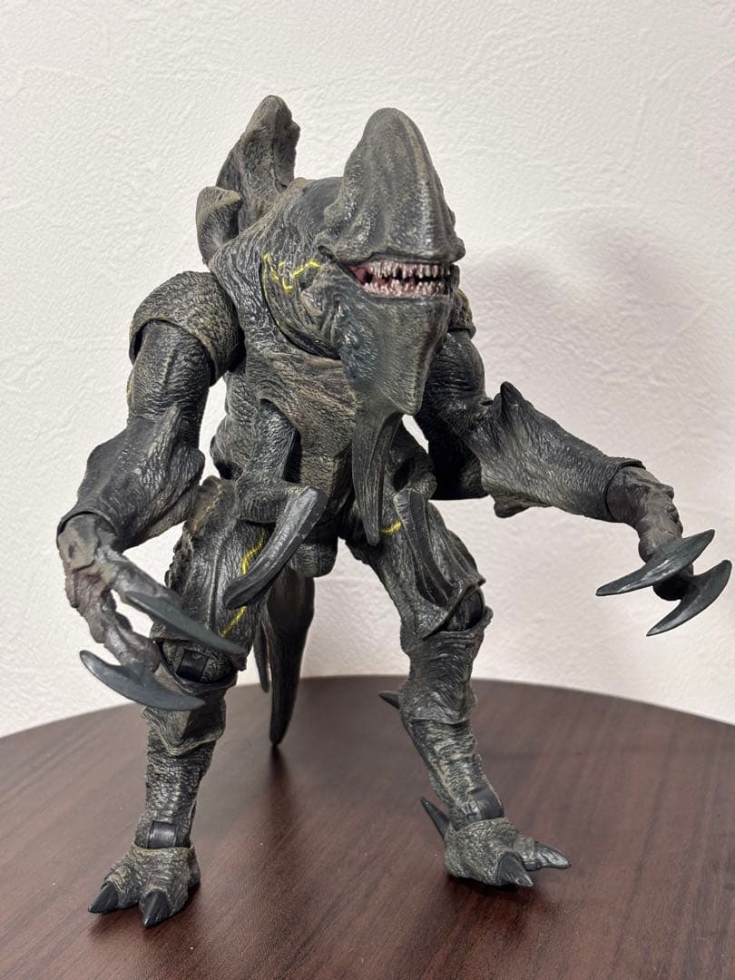 ネカ NECA パシフィック・リム ブレードヘッド ムタヴォア フィギュア