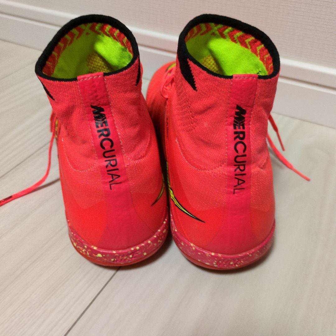 Nike マーキュリアル IC