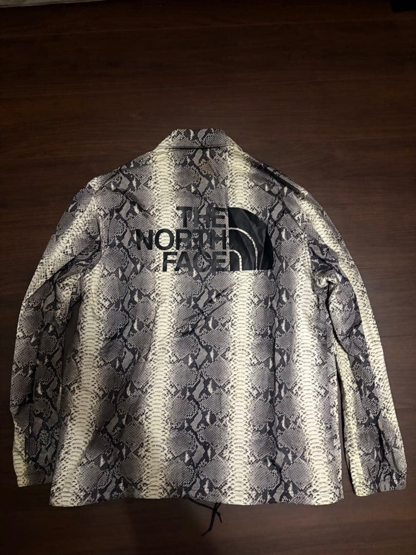 THE NORTH FACE x Supreme スネークスキンコーチジャケット