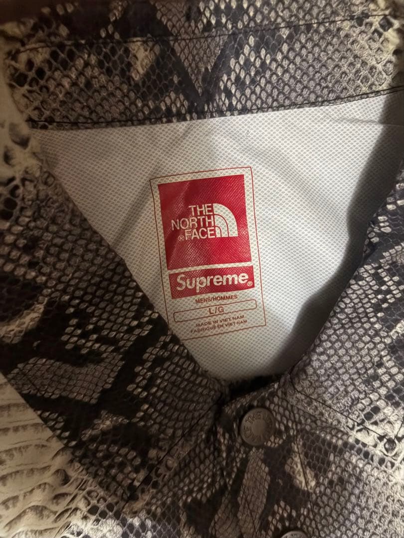 THE NORTH FACE x Supreme スネークスキンコーチジャケット