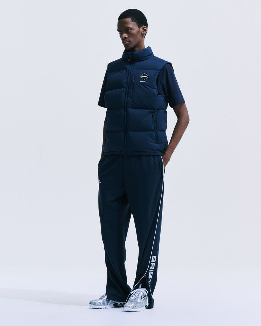 に*す様 fcrb 24aw ダウンベスト DOWN VEST 定価49,500