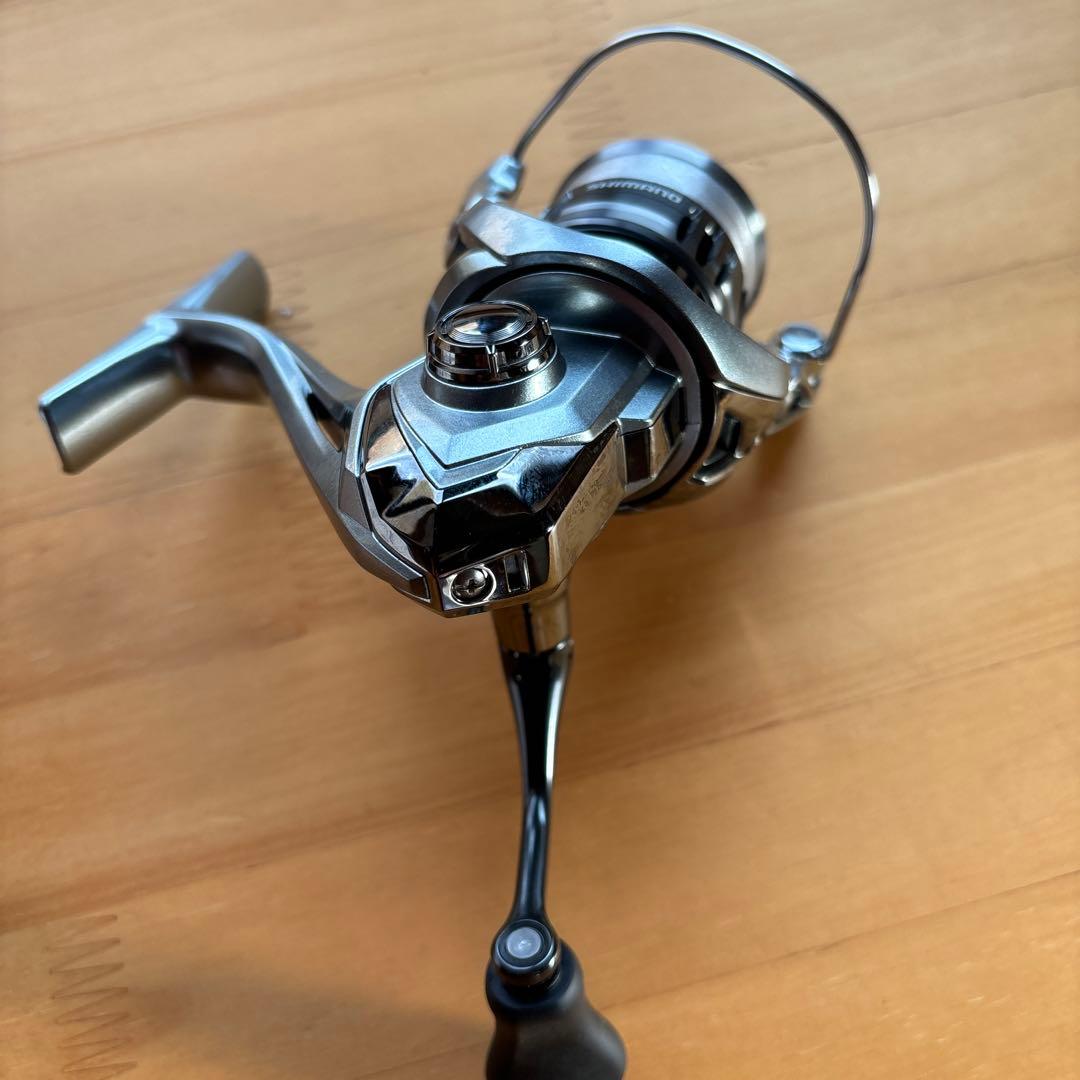 SHIMANO 21ナスキー　s2000スピニングリール