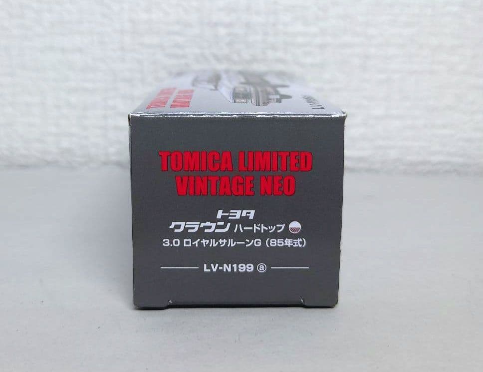 トミカリミテッドヴィンテージ ネオ トヨタ・クラウンハードトップ　加工品