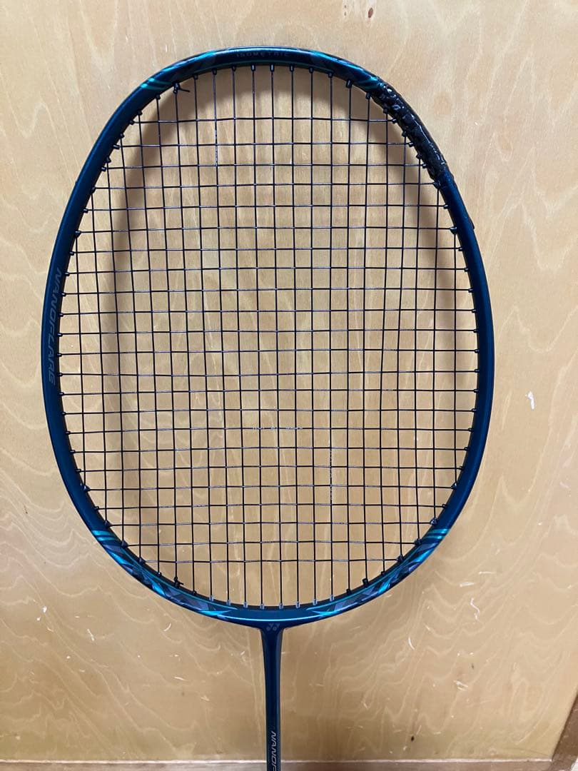 バドミントンラケット　ナノフレア800プロ