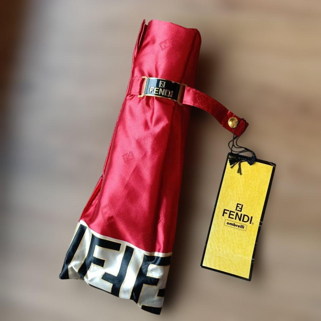 FENDI　折りたたみ傘 赤 未使用品