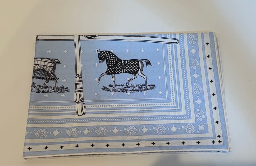 ほぼ新品未使用　エルメス　Hermes カレ55 バンダナ　スカーフ　馬着