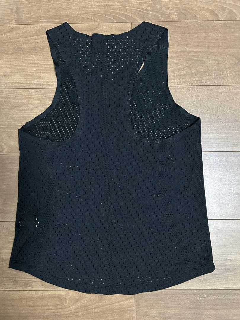 Nike エアロスイフト シングレットS