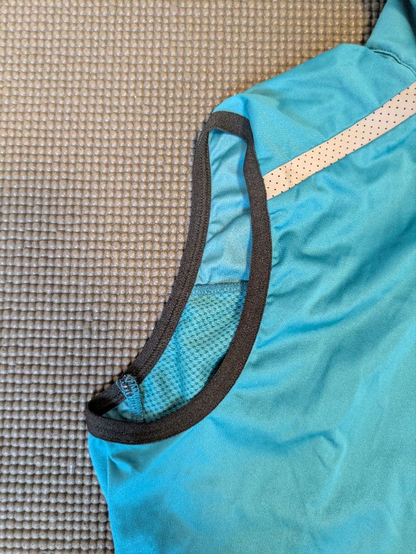 パールイズミ　ストレッチ ウィンドシェルSサイズ
