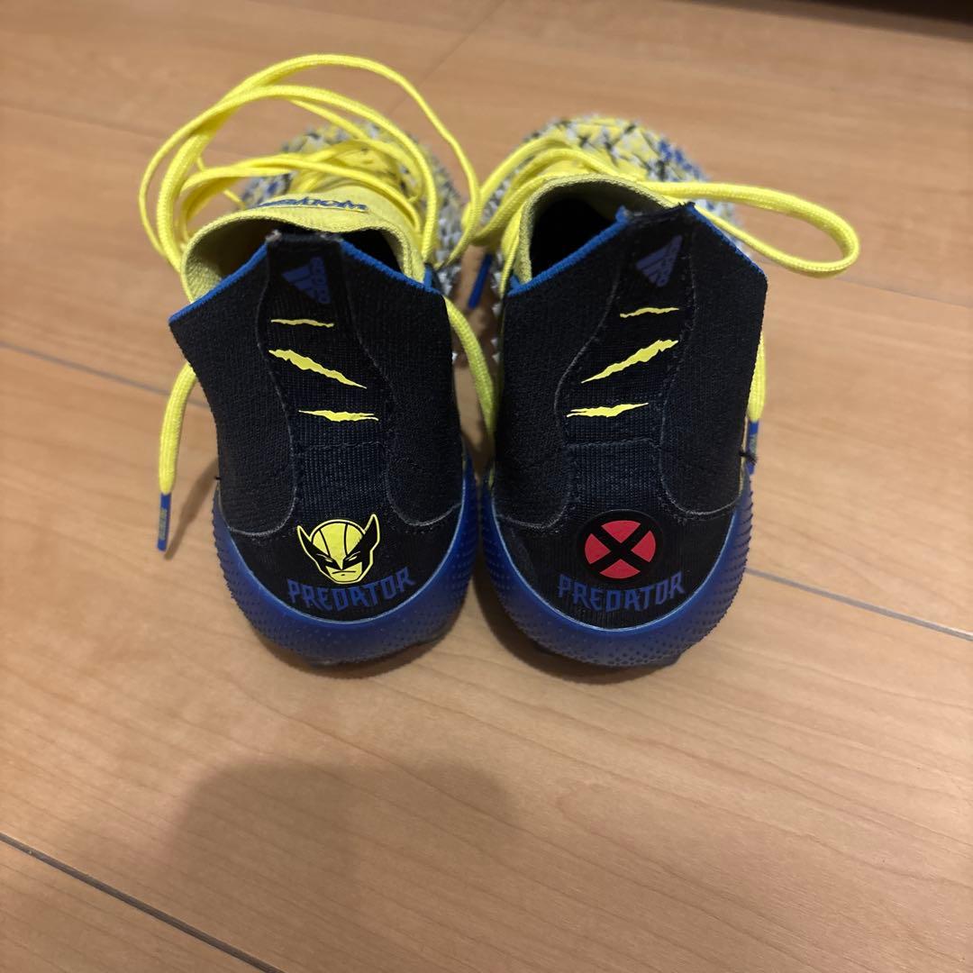 adidas PREDATOR FREAK.1 FG サッカースパイク　23.5