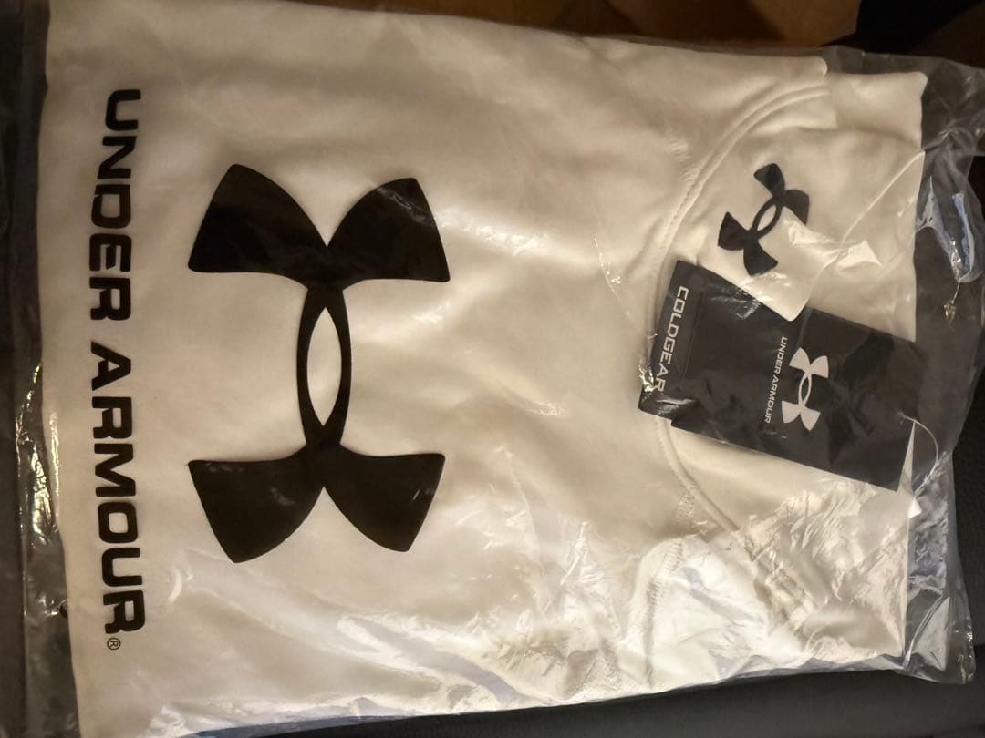 UNDER ARMOUR 2026 福袋　メンズ　M 6点セット