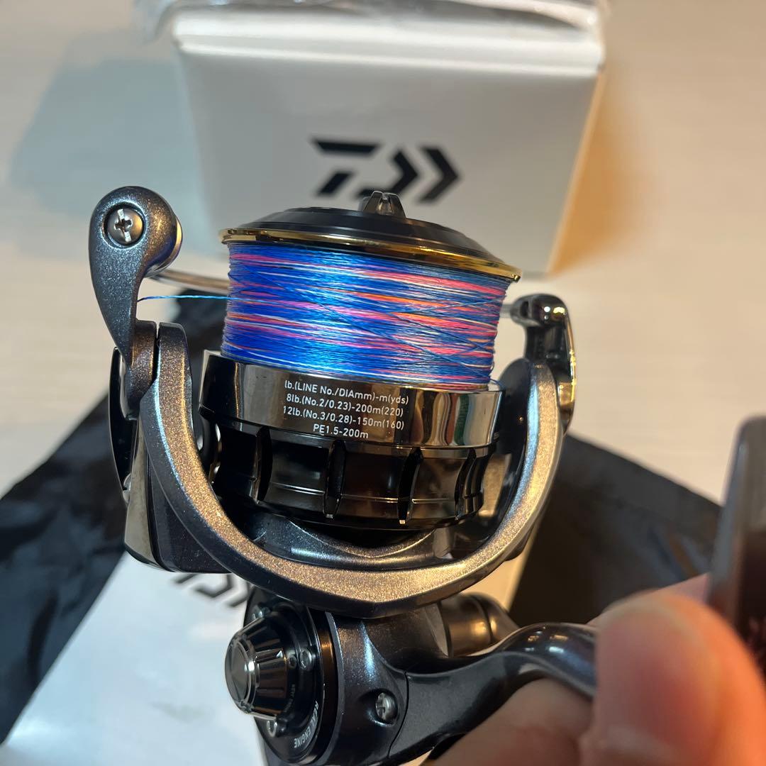 Daiwa LUVIAS 3012H スピニングリール