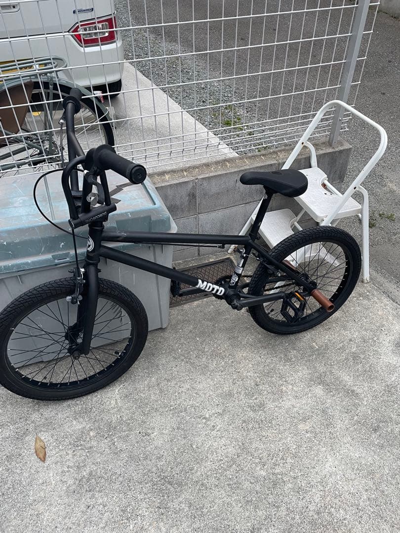 引取限定　ダーカスワン BMX バイク