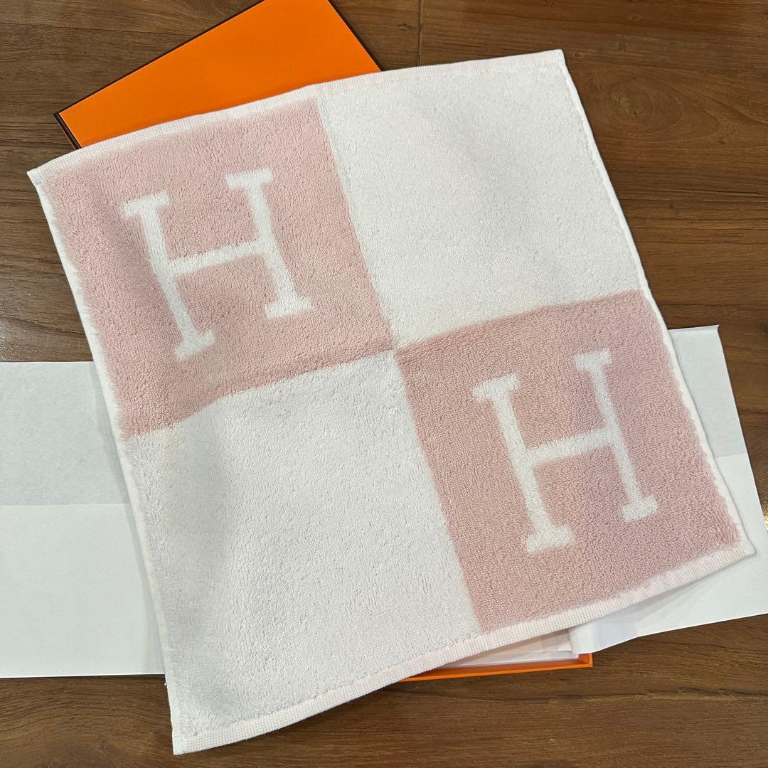 未使用品 HERMES タオルハンカチ ハンドタオル アヴァロン エルメス