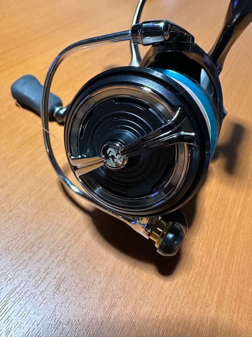 ダイワ　エメラルダス　エア　FC lt2500 リール