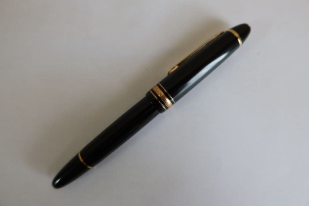 d*9様 MONTBLANC 万年筆 マイスターシュテュック 4810 M 14