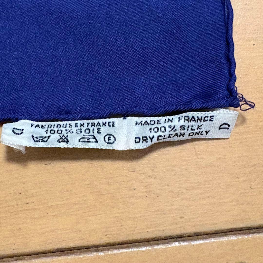 HERMÈS(エルメス) カレ90 レジーナ　シルク100%スカーフ
