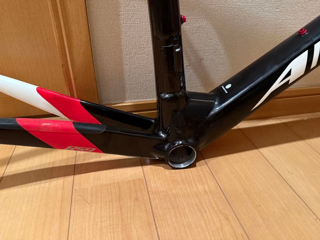 BRIDGESTONE ANCHOR RS9 カーボンフレーム