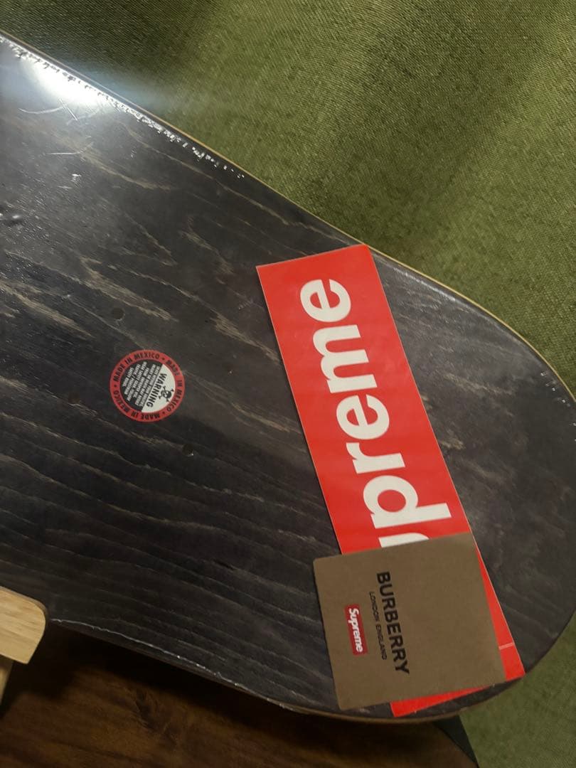 SUPREME 22ss ×Burberry Skateboard シュプリーム
