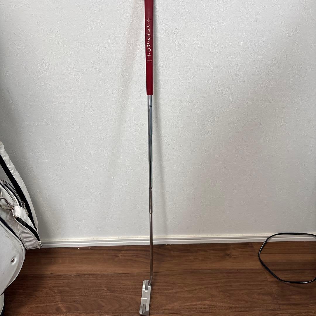 Titleist ホワイトキャディバッグ クラブ付き