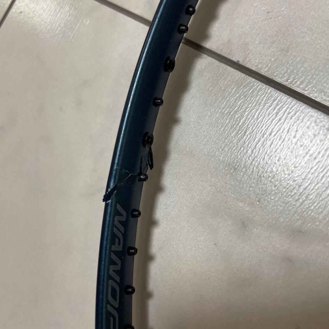 ヨネックスナノフレア800プロ折れています！