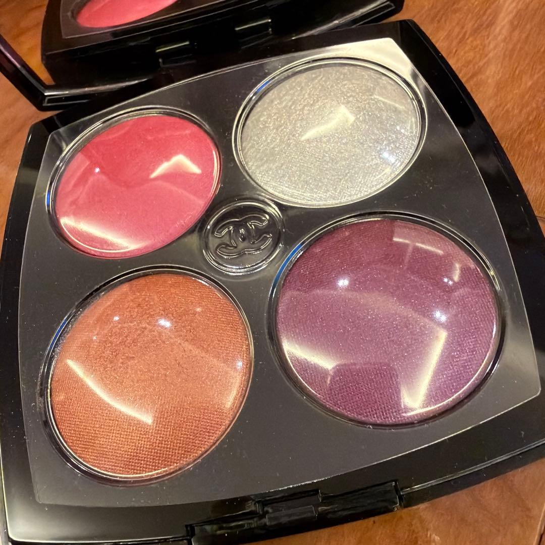 CHANELパレット　エンチャンテッドナイト