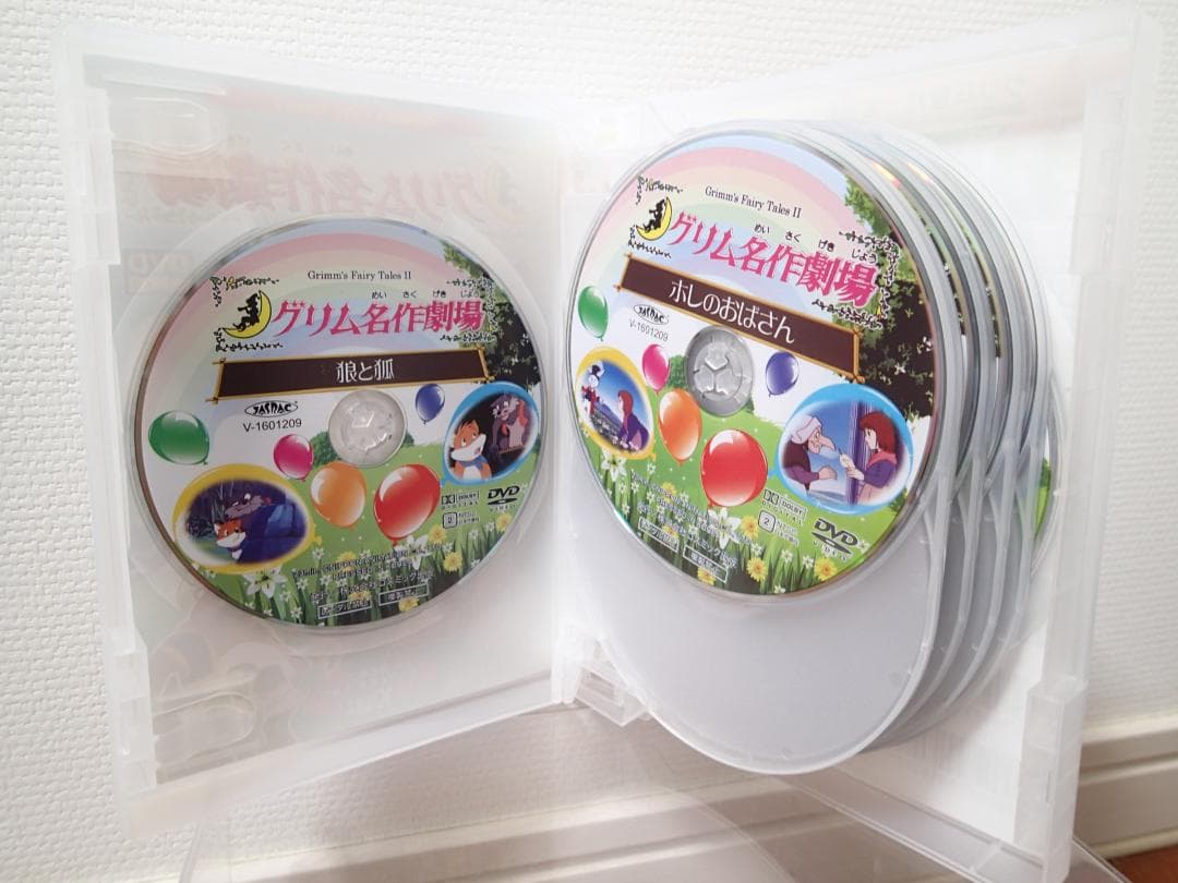 【希少】グリム名作劇場1～4巻、イソップ物語、DVD　50枚セット