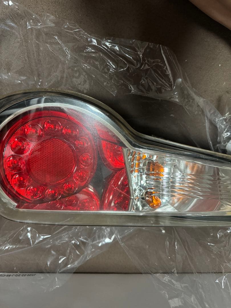 gt86 純正テールランプ