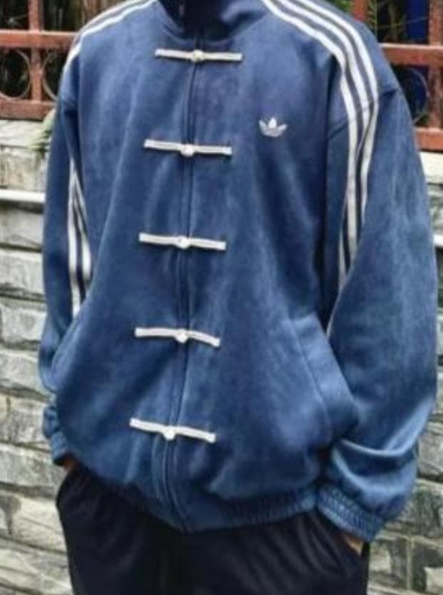 新品 Adidas 巳年チャイナトラックジャケットネイビー Mサイズ