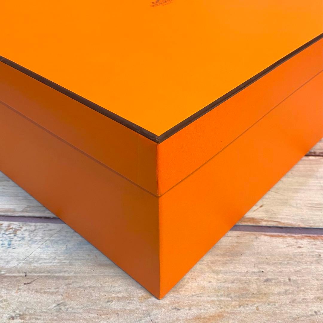 エルメス　HERMES　ギフトボックス　バッグ用箱　リボン付