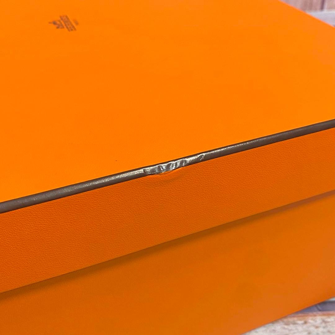 エルメス　HERMES　ギフトボックス　バッグ用箱　リボン付