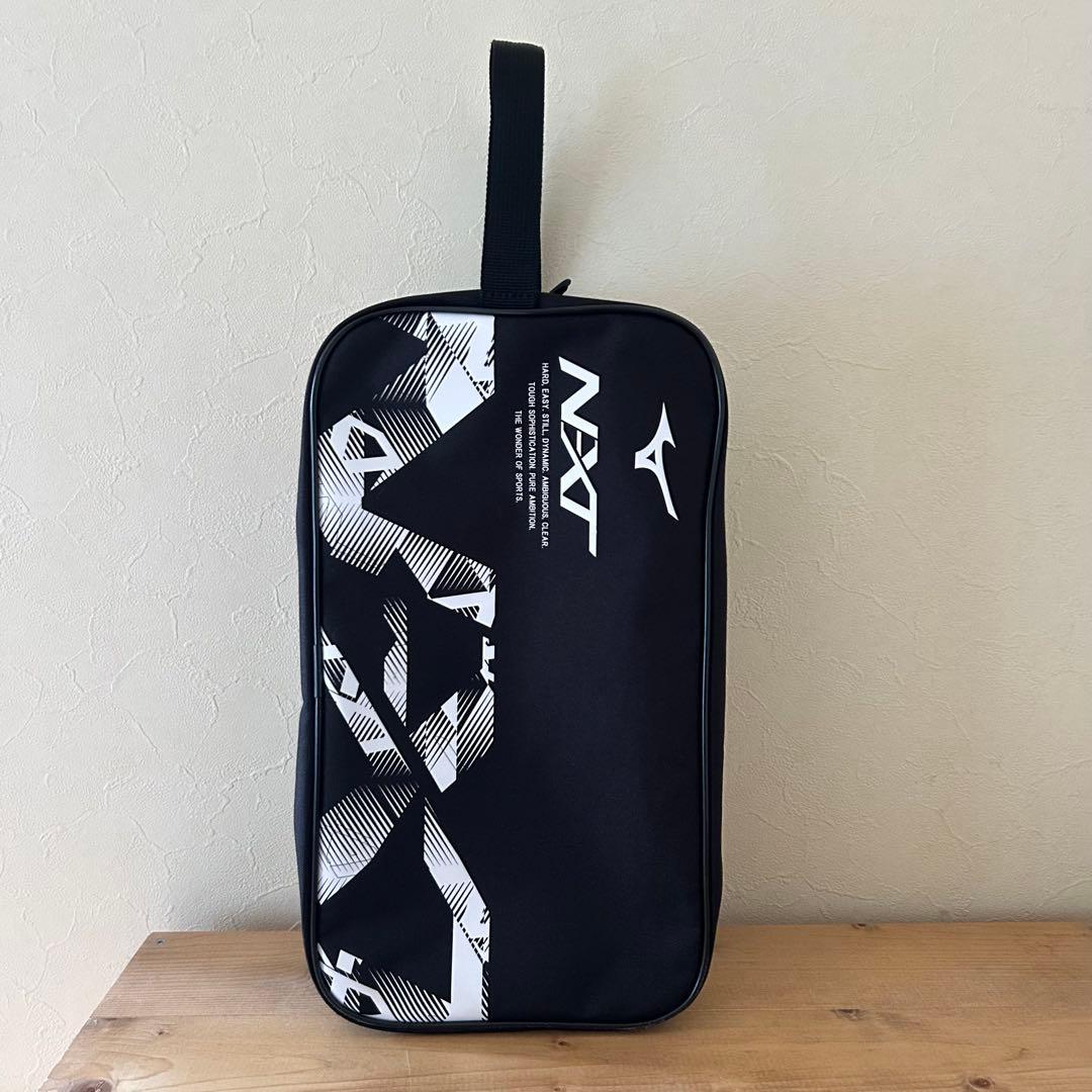 専用◯MIZUNO バレーボールシューズ ウエーブモーメンタム３