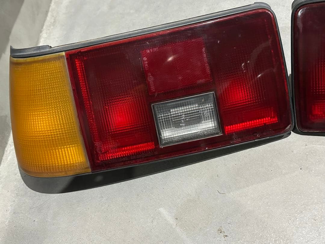 AE86 2ドア　前期テール左右セット　ハーネス付