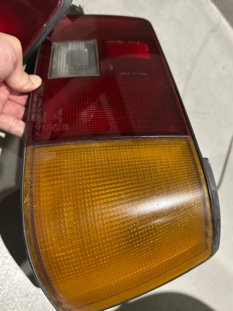 AE86 2ドア　前期テール左右セット　ハーネス付