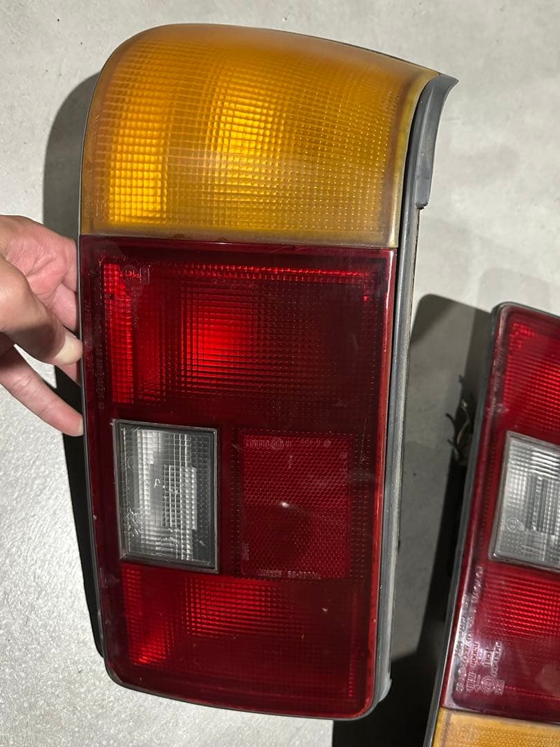 AE86 2ドア　前期テール左右セット　ハーネス付