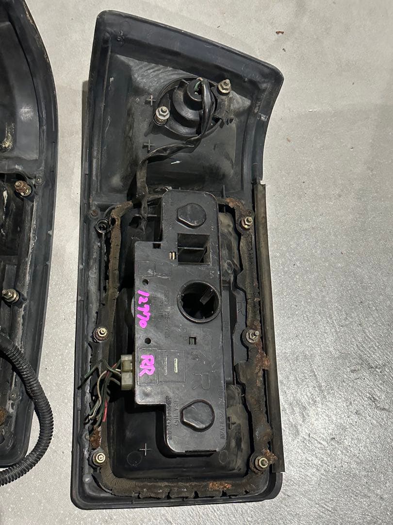 AE86 2ドア　前期テール左右セット　ハーネス付